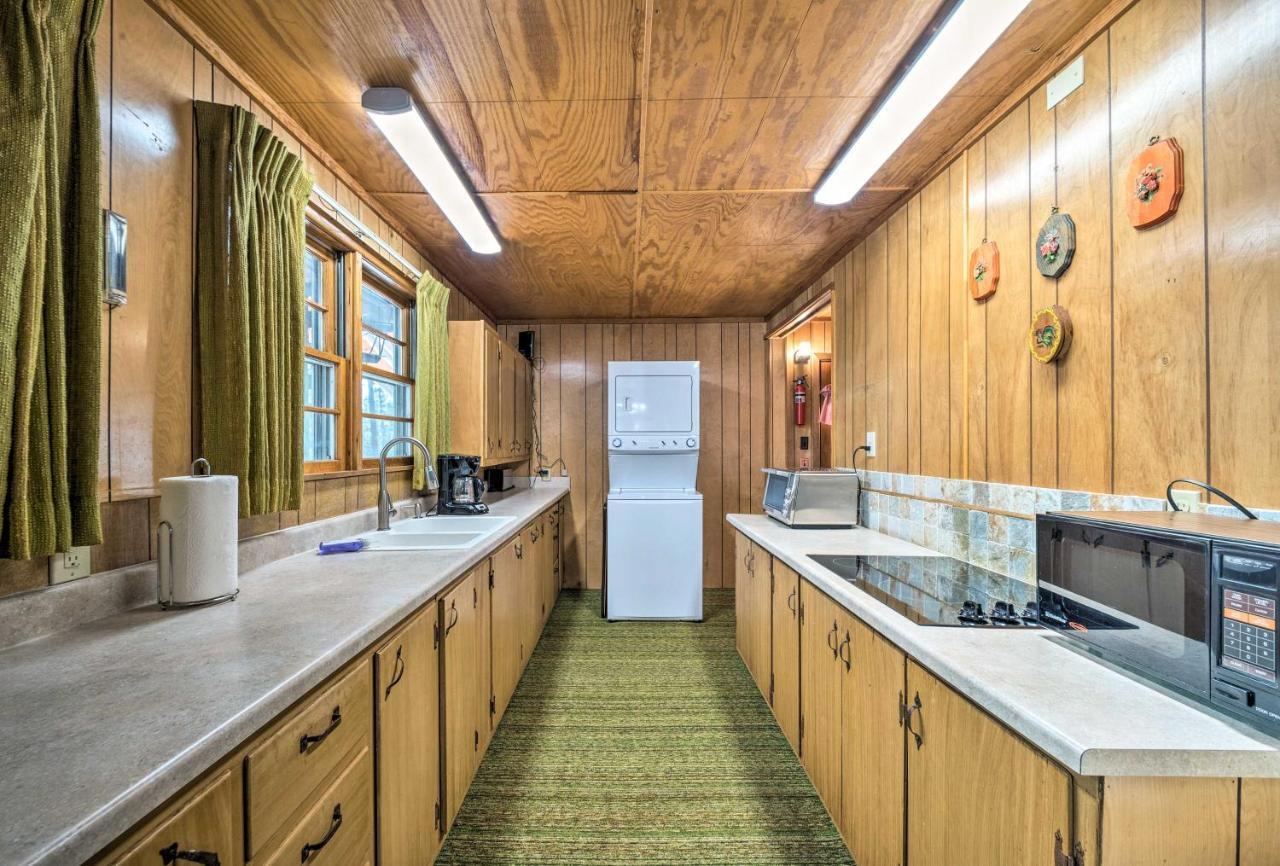 Ruidoso Cabin With Forest Views And Covered Porch Εξωτερικό φωτογραφία